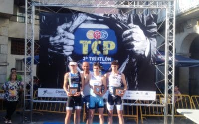 MARTÍN CARRERA E CAMILA ALONSO, GAÑADORES DO III TRÍATLON CONCELLO DO PORRIÑO CON 330 PARTICIPANTES