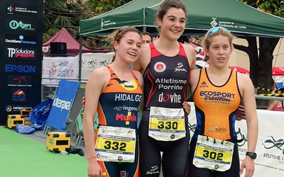 IRIA RODRÍGUEZ E SUSANA RODRÍGUEZ REINAN NO CAMPIONATO DE ESPAÑA DE DÚATLON EN CERDANYOLA