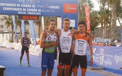 PRATA PARA UXÍO ABUÍN NO CAMPIONATO DE ESPAÑA DE TRÍATLON SPRINT, MENTRES QUE ANTONIO SERRAT E MARÍA ORTEGA FORON BRONCE