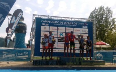 FERNANDO ALARZA, CAMPIÓN DE ESPAÑA DE TRÍATLON DISTANCIA OLÍMPICA, E PABLO DAPENA, BRONCE