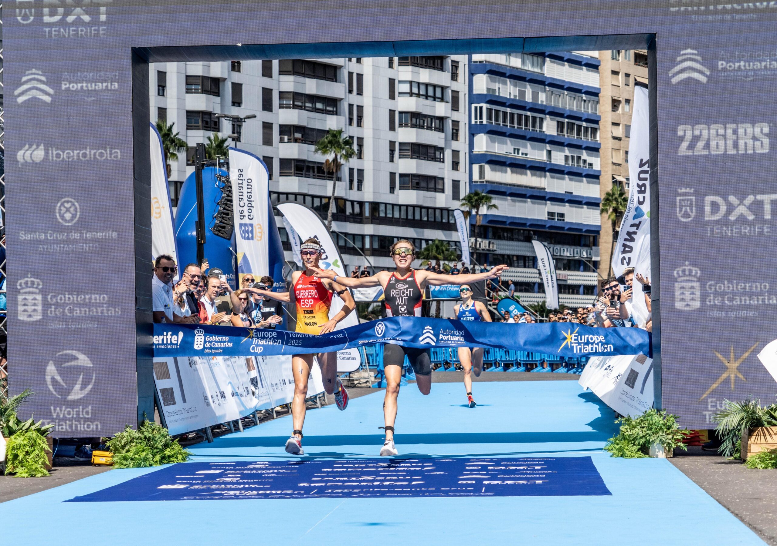 5c93f68a-2aea-417c-b89e-663cdc9b46e0