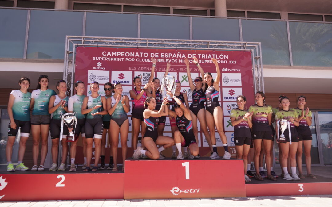 Cidade de Lugo Fluvial feminino e Peñota Dental masculino pechan a tempada das Ligas Nacionais de Tríatlon en Arenales del Sol